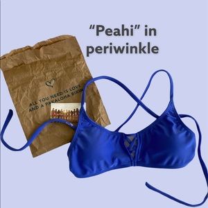 Pakaloha Peahi bikini top